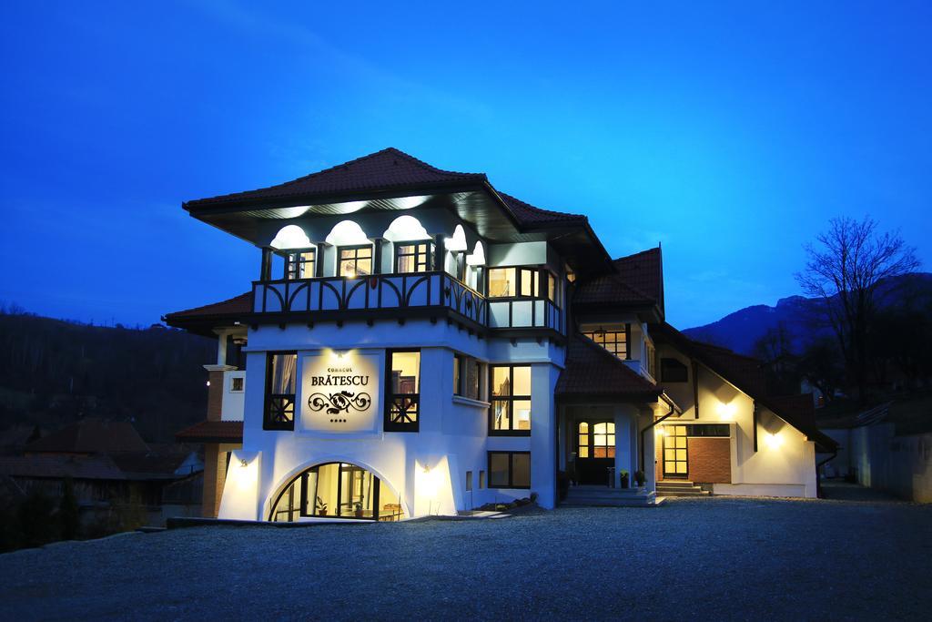 Conacul Bratescu Hotel Bran  Exterior photo