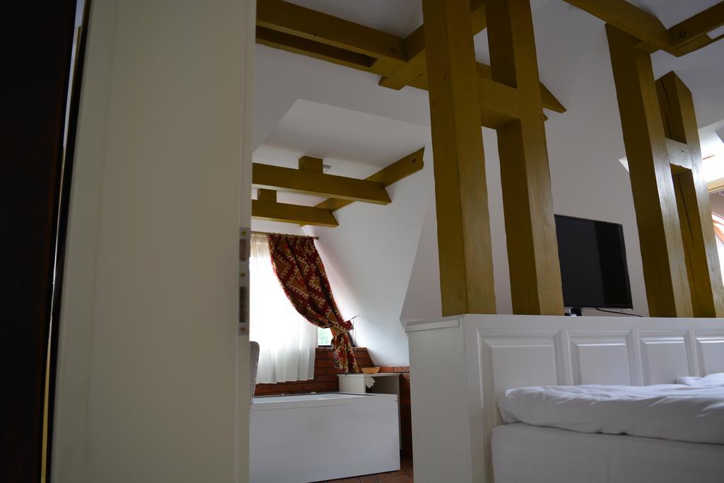Conacul Bratescu Hotel Bran  Exterior photo